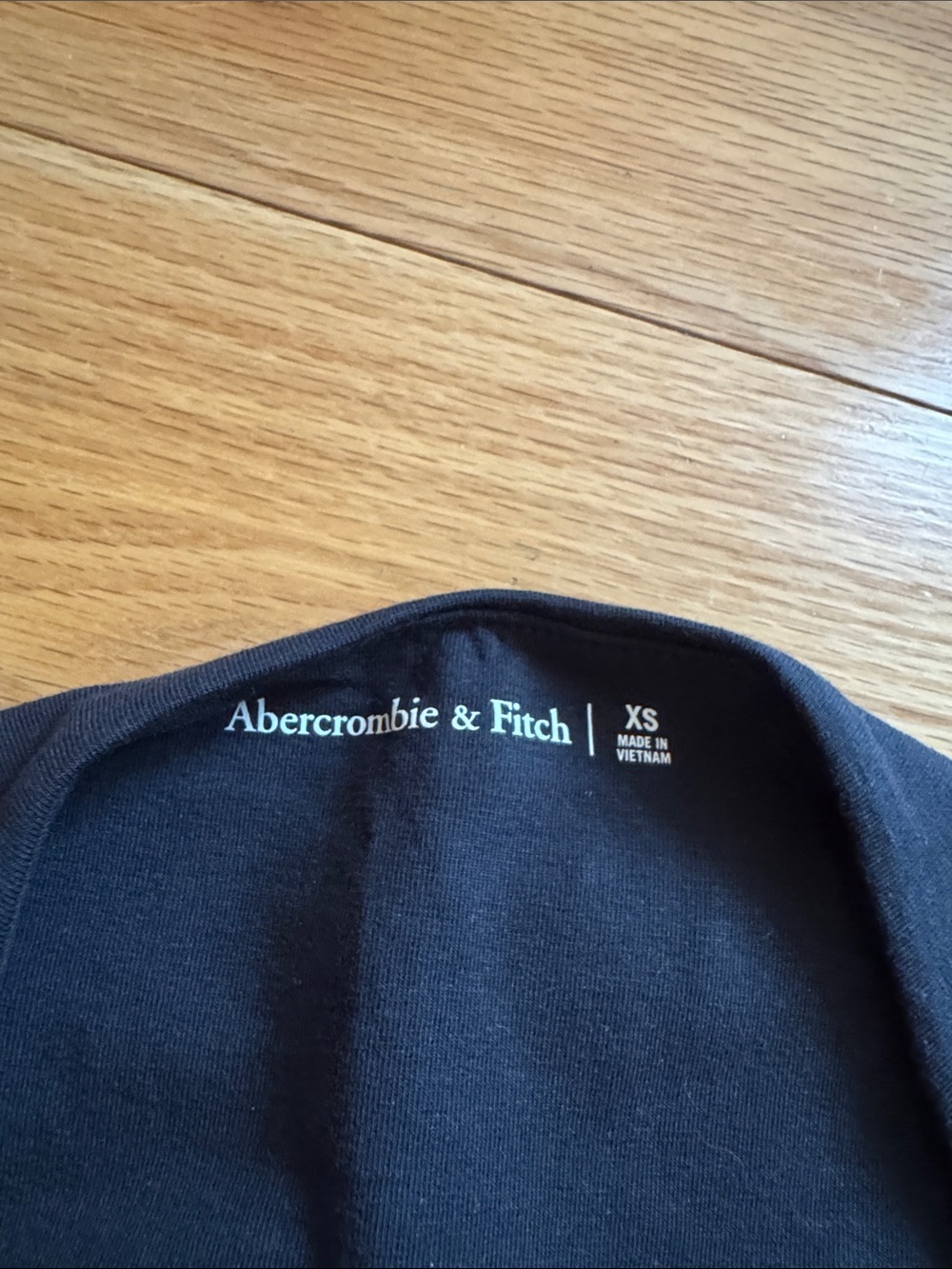 Abercrombie & Fitch Ava Tops Bundle black and white never worn XS - Picture 2 of 4